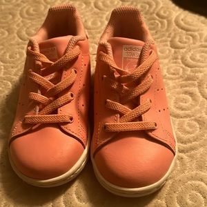 Size 6 toddler girls pink Stan smith sneakers